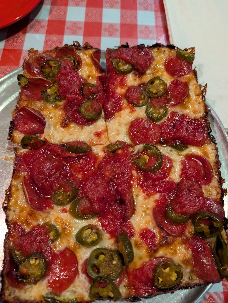 Cloverleaf Bar & Restaurant - Eastpointe