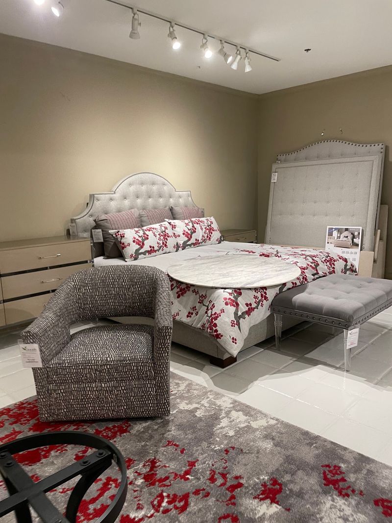 Factory Outlets Where Deals Become Part of the Experience