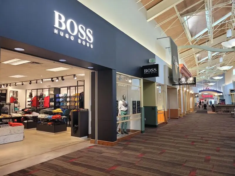 Score Deals From Major Designer And Fashion Brands