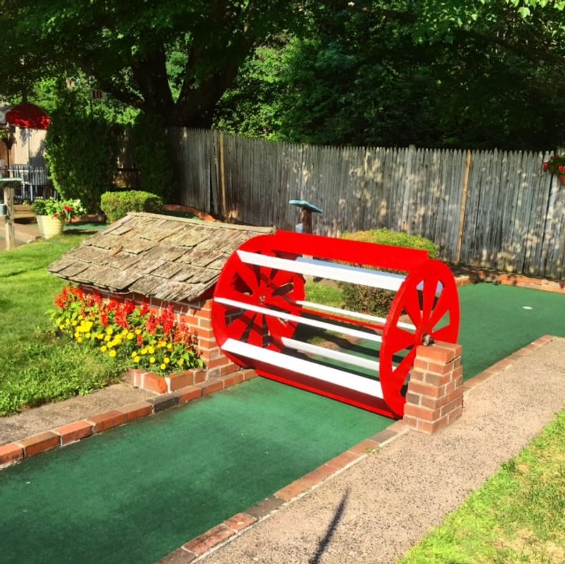 Fantasy Golf, Windsor Locks, Hartford County
