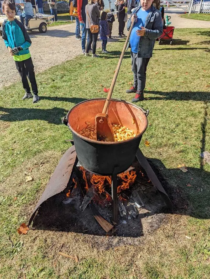 Apple Butter Stirrin' Festival - Coshocton