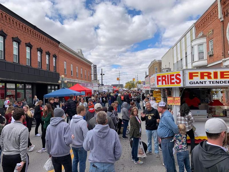 Oak Harbor Apple Festival Downtown