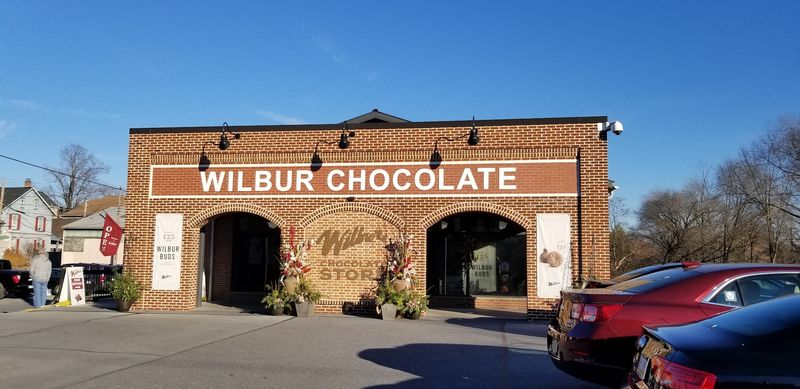 A Chocolate Scent That Pulls You Inside