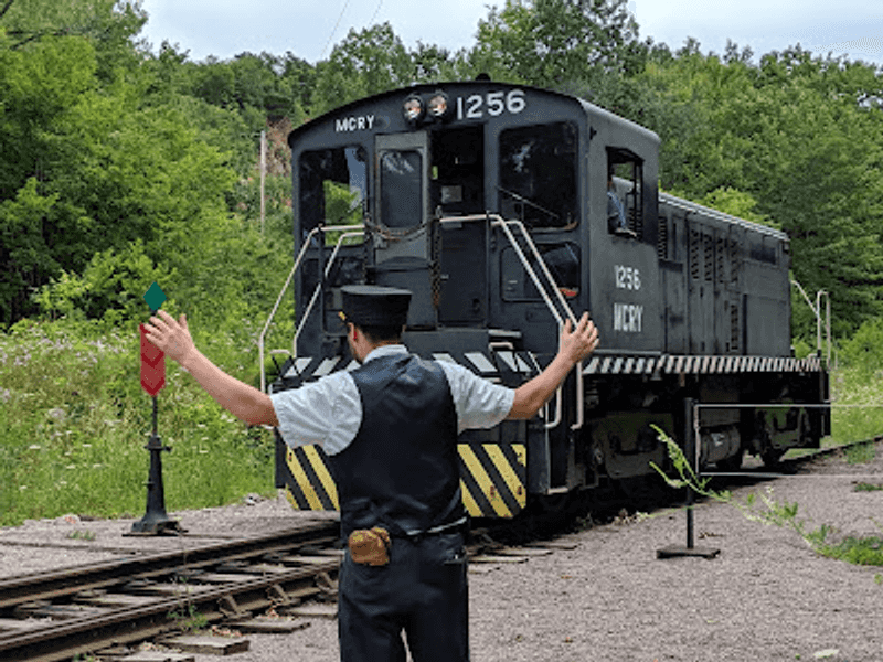 Volunteers Who Keep the Past Moving
