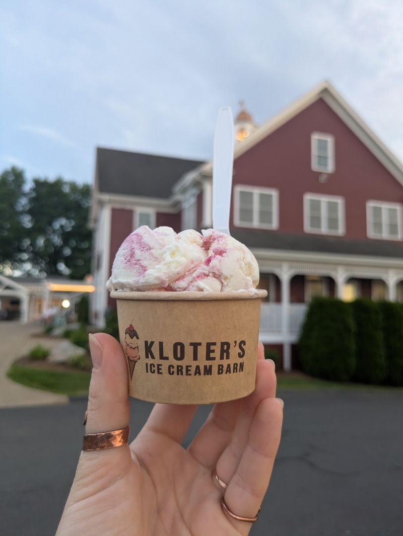 Barn Charm with a Shopping Bonus - Kloter's Ice Cream Barn in Ellington, Tolland County