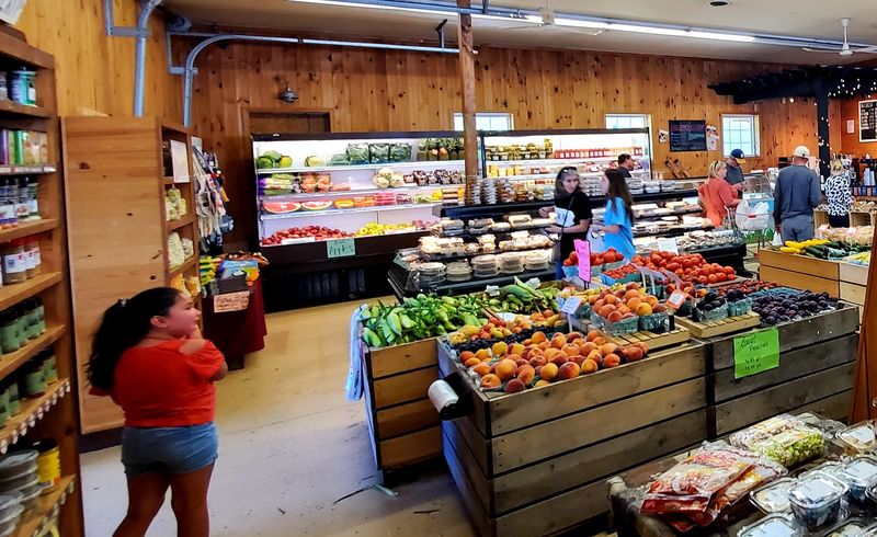Dutch Country Farm Market