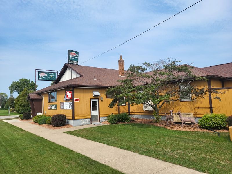 Wendt's on the Lake - Van Dyne