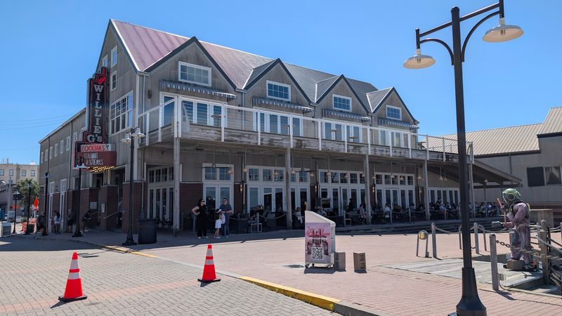 Willie G's Seafood & Steaks - Galveston