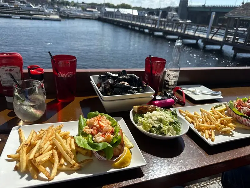 Seafood That Fits the Setting