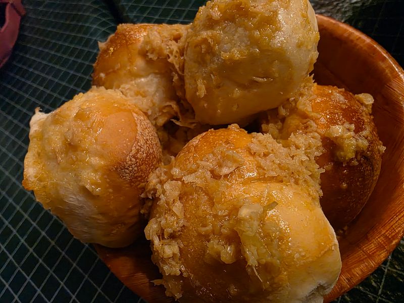 Garlic Rolls That Practically Have Their Own Fan Club