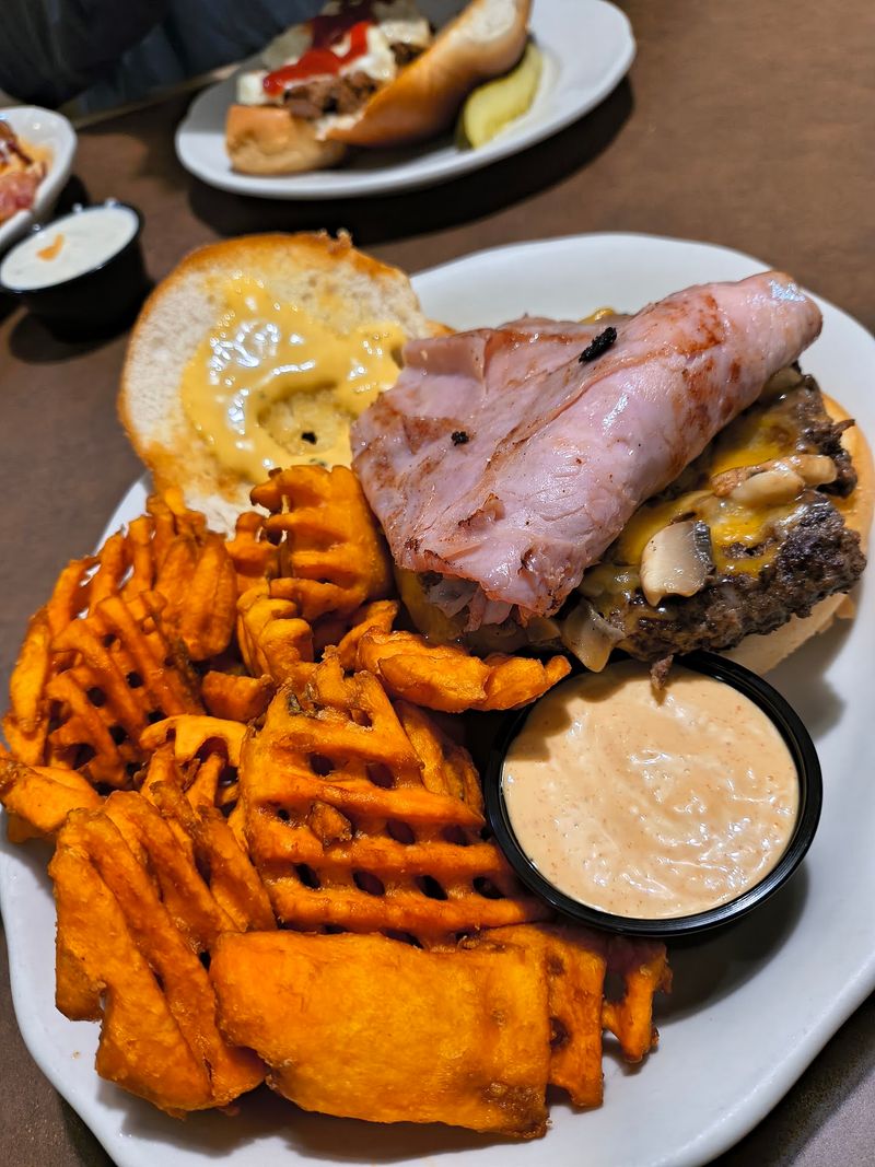 Big Plates Built for Real Appetites