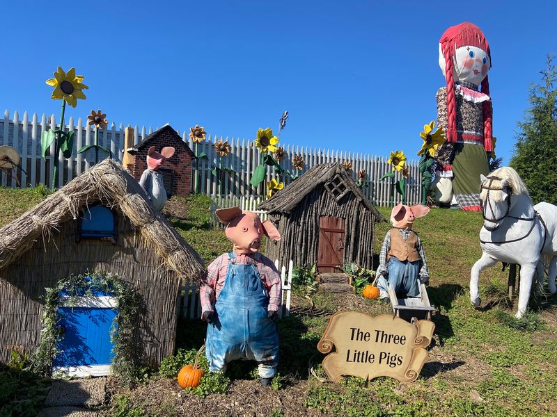 Seasonal Festivals, Pumpkins, And Photo-Worthy Fields