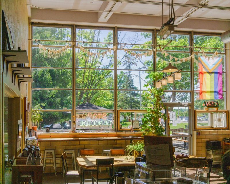 Higher Grounds Trading Co., Traverse City, Grand Traverse County