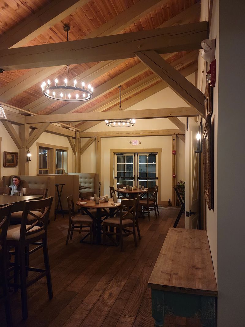 Grove at Briar Barn Inn - Rowley