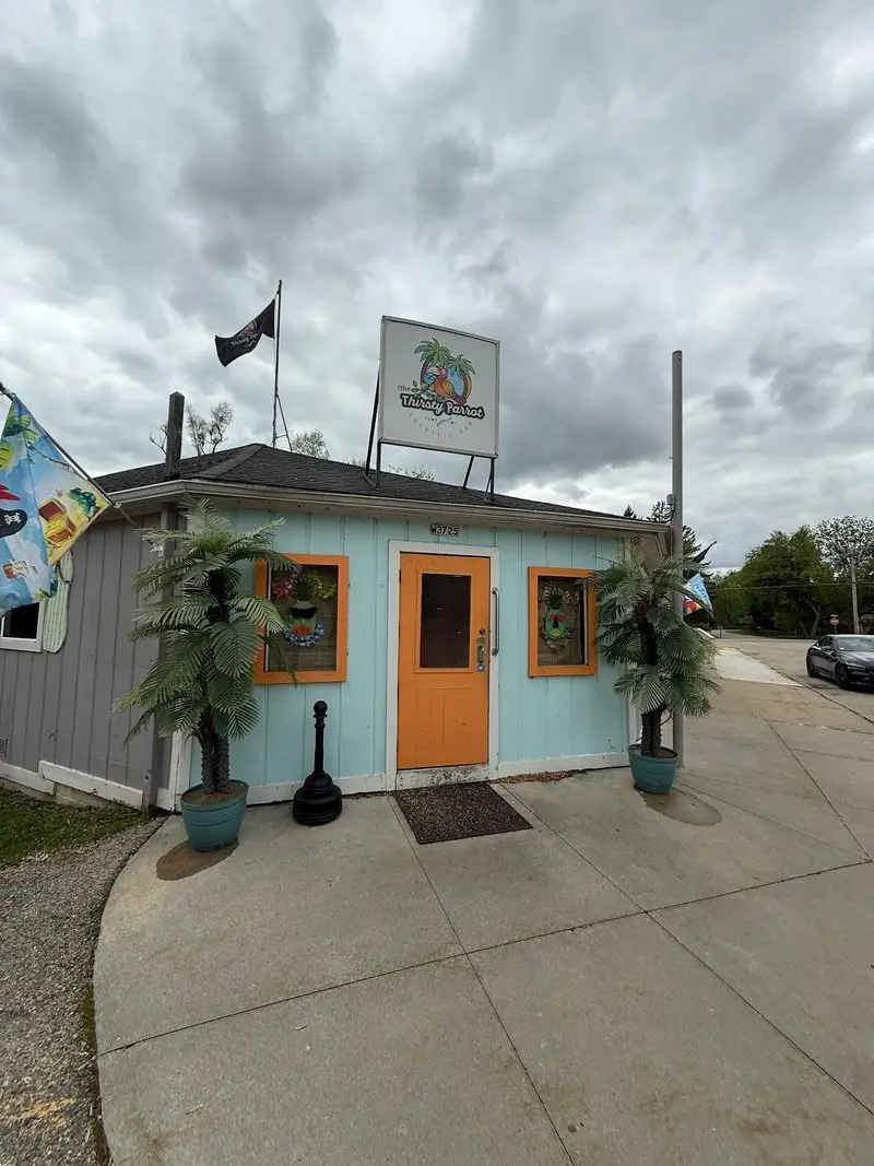 The Thirsty Parrot - Lake Geneva