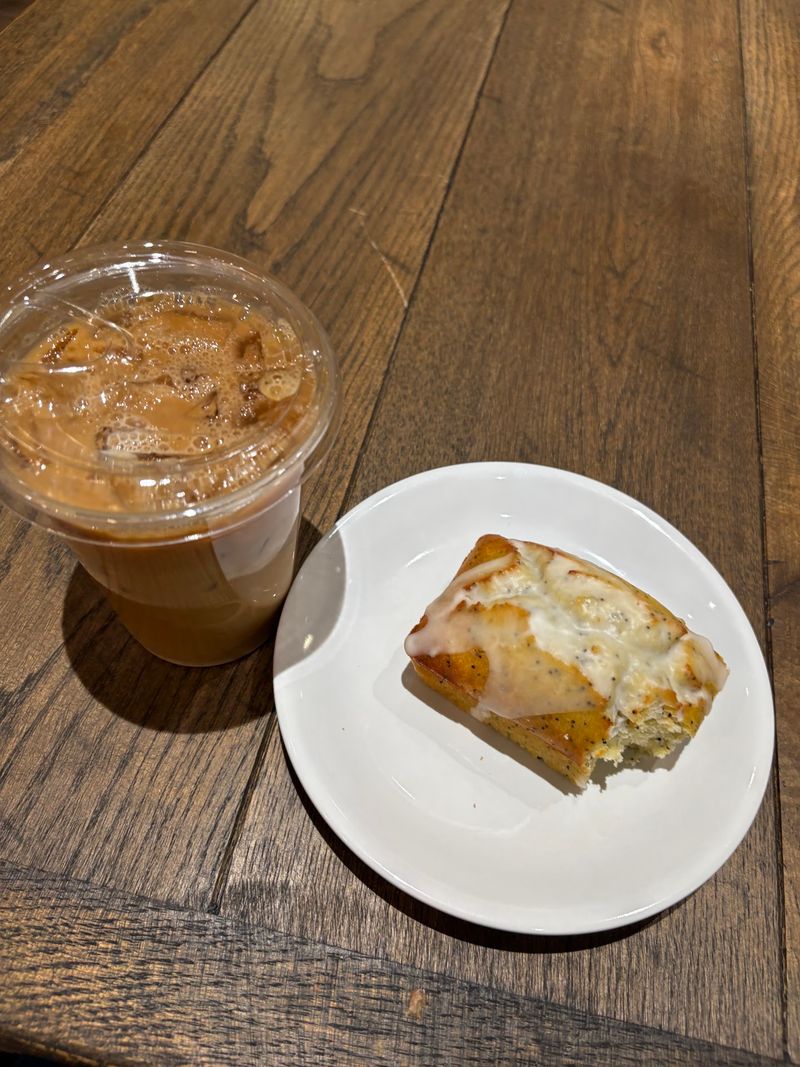 Pumpkin Latte + Vegan Pumpkin Tea Cake at Page & Leaf Cafe, Cambridge