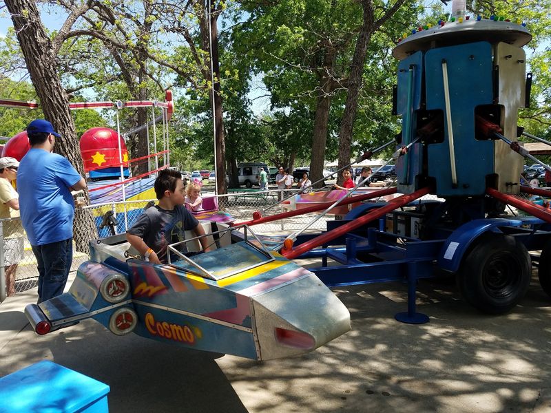 Sandy Lake Amusement Park, Carrollton and Dallas County,