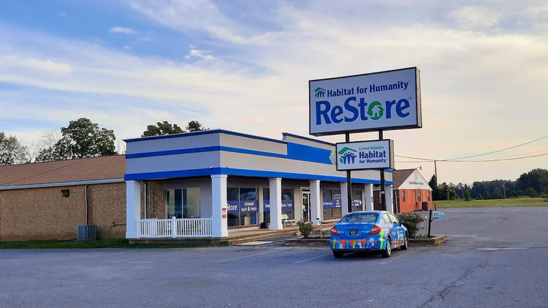 DIY Autumn Upgrade - Central Delaware Habitat For Humanity ReStore in Dover, Kent County