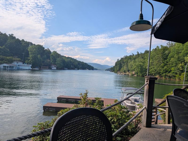 Lake House Restaurant Bar & Grill - Lake Lure