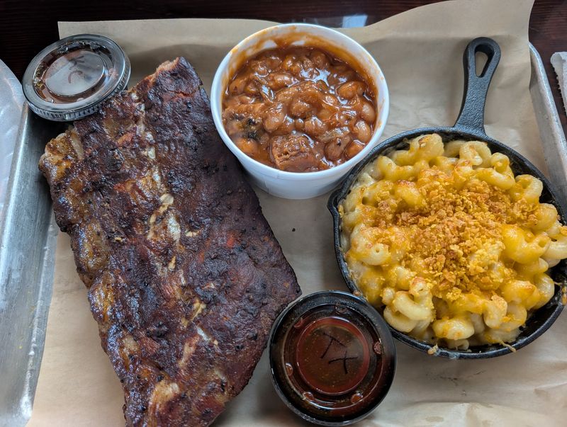 Johnny V's Smoke Shack - Perry