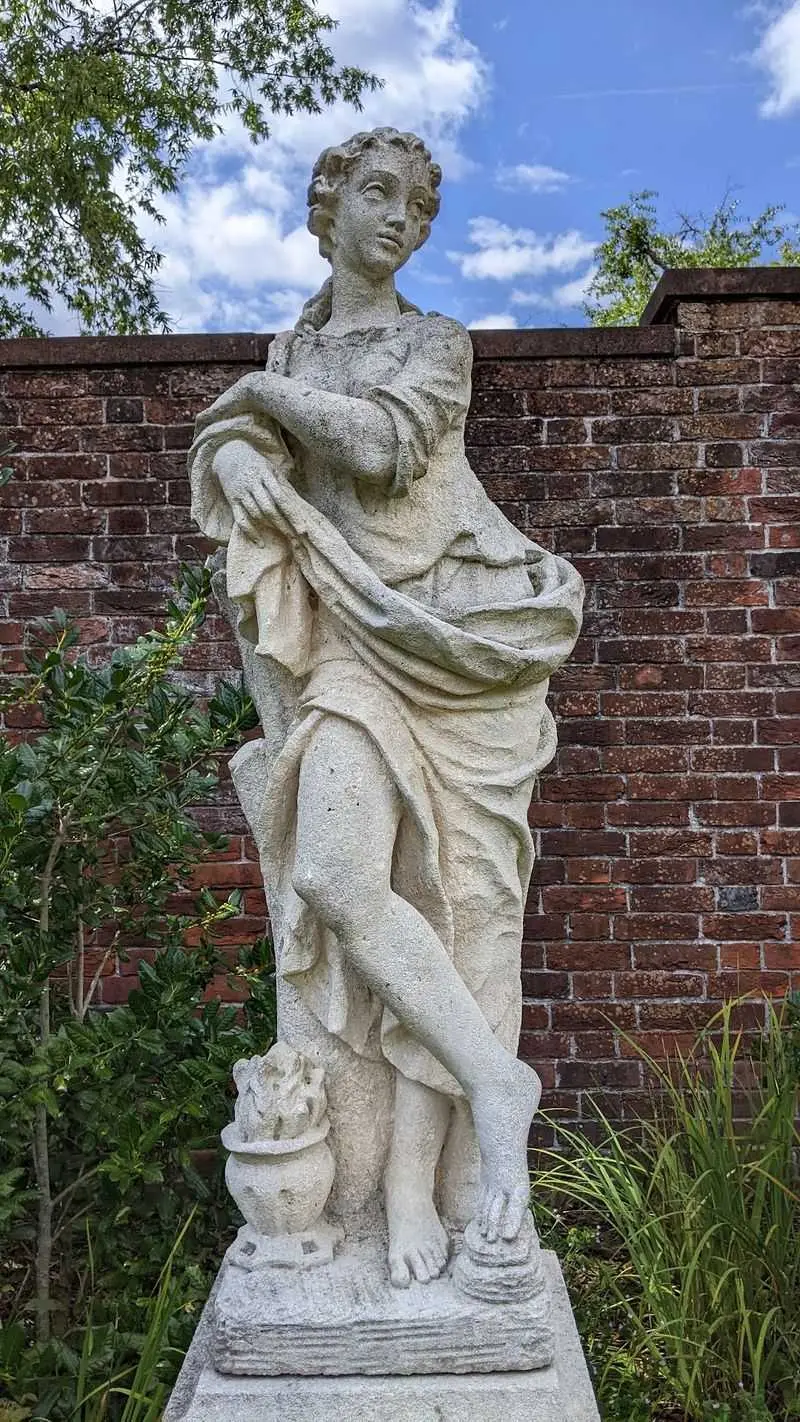 Guided Tours That Bring The Story To Life