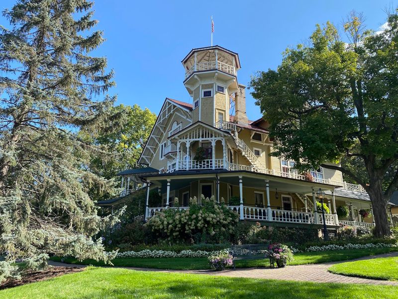 Victorian Style Without the Guesswork