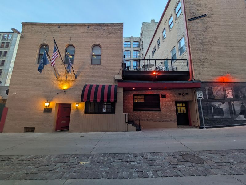 The Secret Entrance Starts the Mission