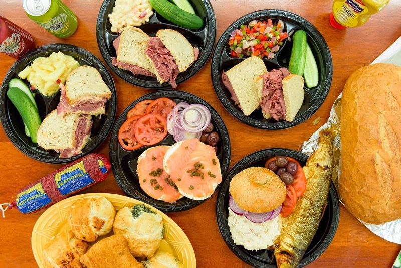 JO-EL'S Kosher Deli, Market & Café - St. Petersburg