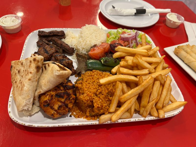 Istanbul Diner Cafe - Saugus