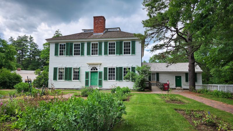 Discover The Gardens And Plants Of The Period