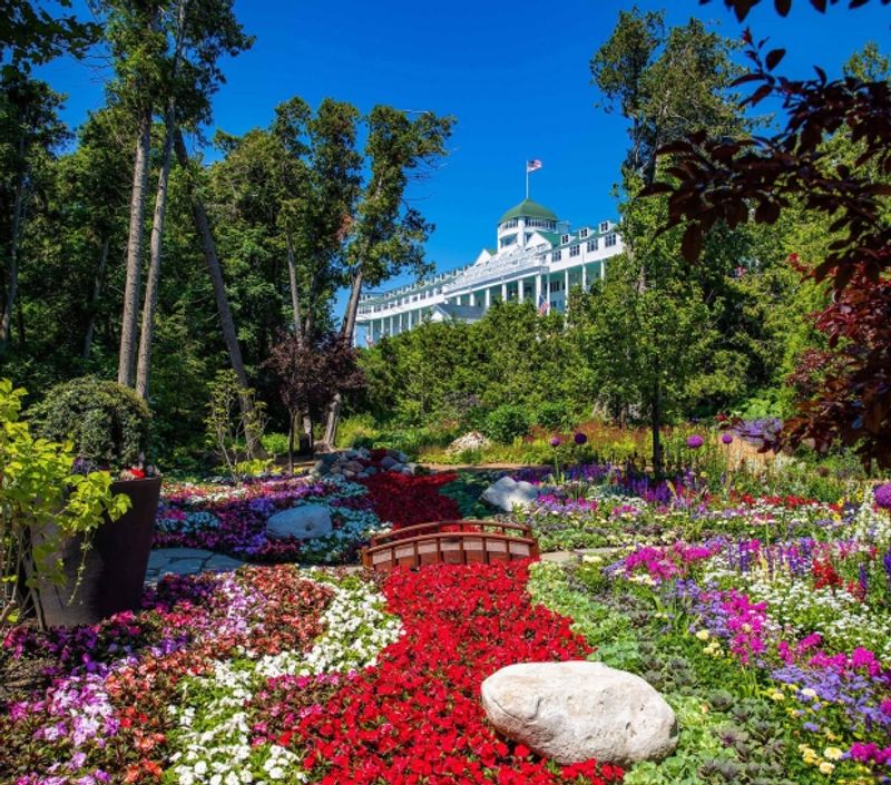 Wander Through the Grand Hotel Gardens