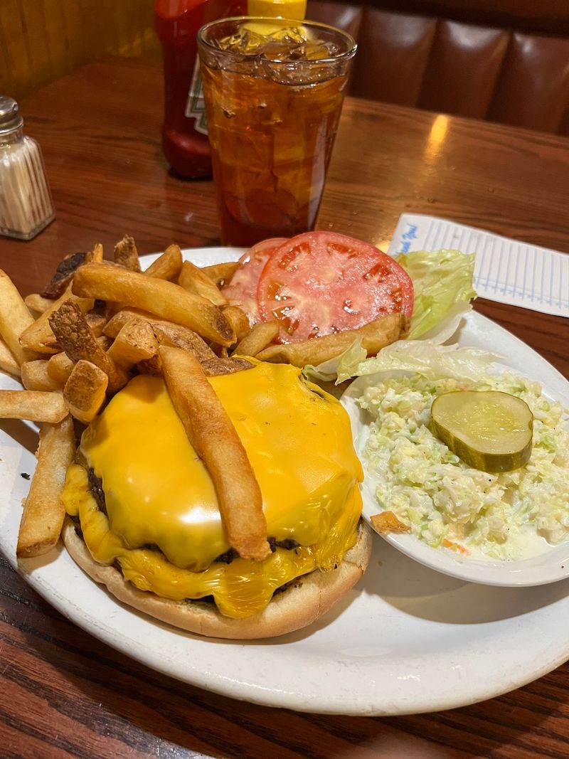 Cash-Only Quirk Adds Old-School Flavor