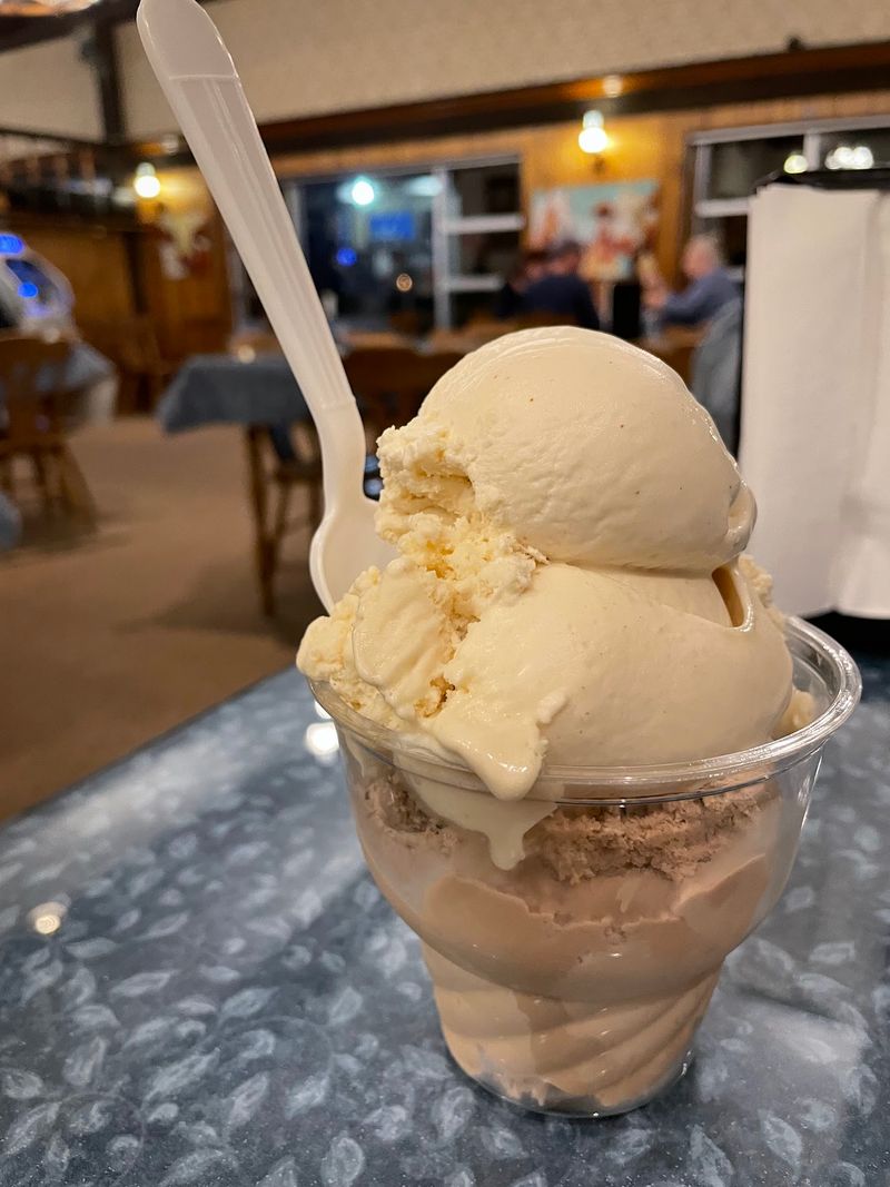 More Than 40 Flavors Keep the Menu Interesting