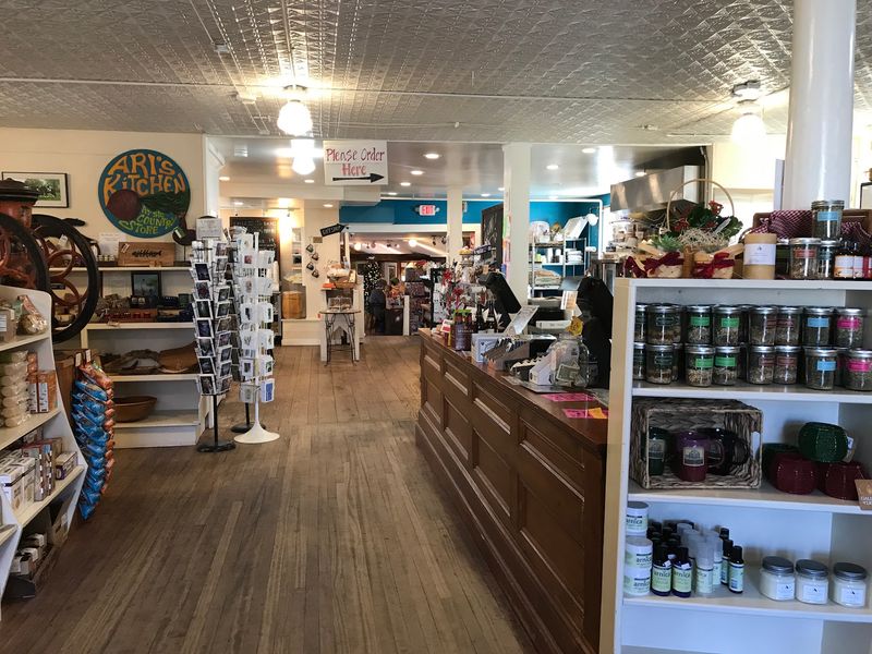 The Country Store - Petersham