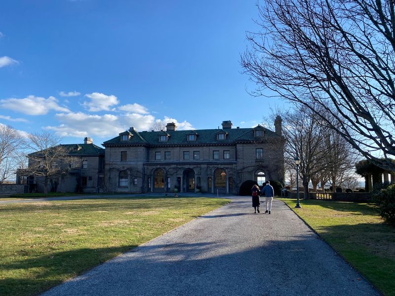 Find a Garden by the Sea at Harkness Memorial State Park