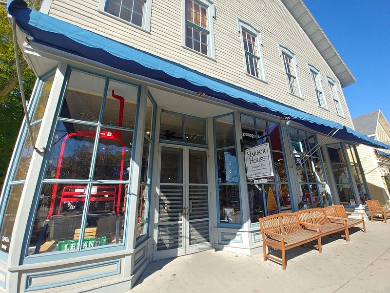 Browse The Shops And Small Businesses In Fishtown