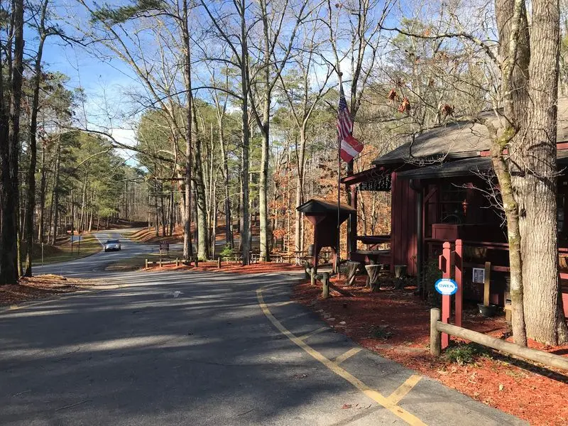 Choose a Cozy Stay Without Pitching a Tent