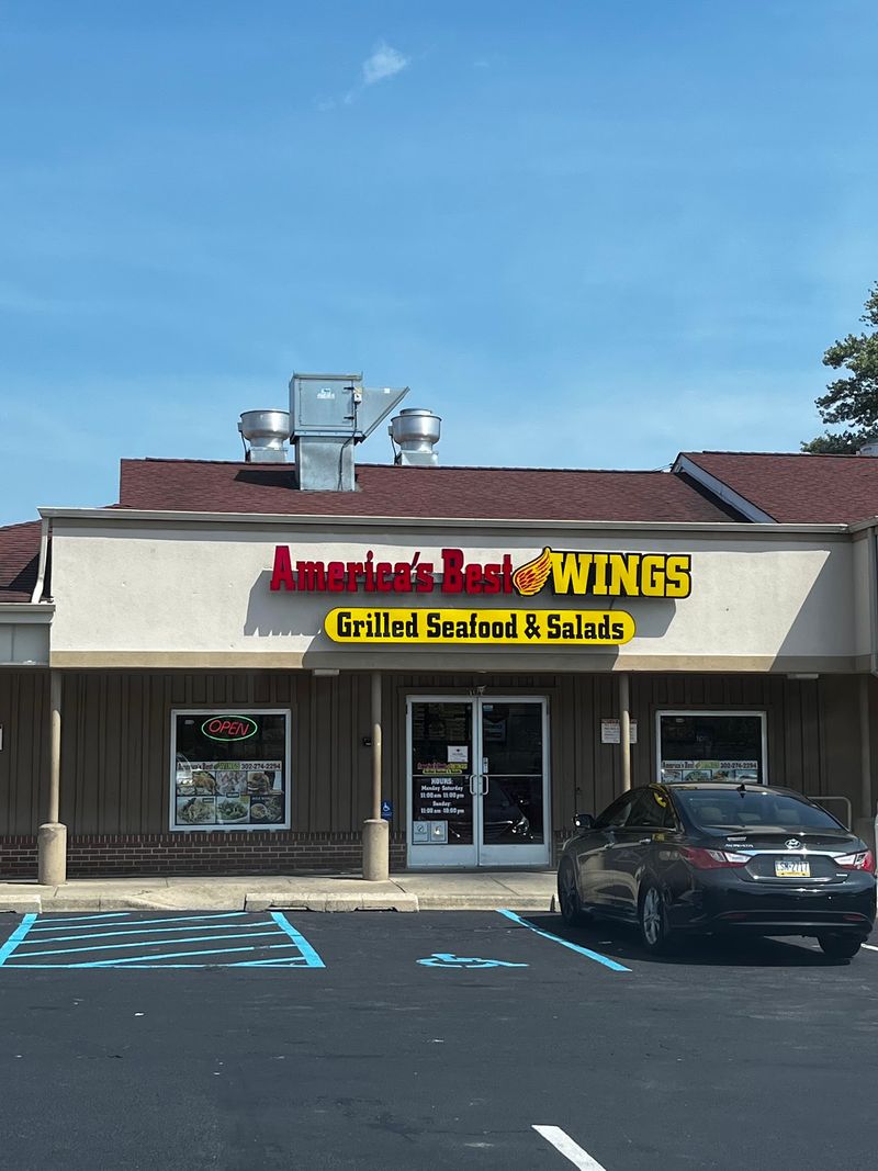 Downtown Simplicity at America's Best Wings
