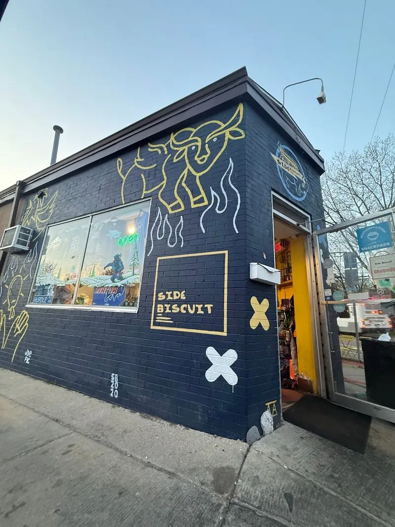 Side Biscuit - Ann Arbor