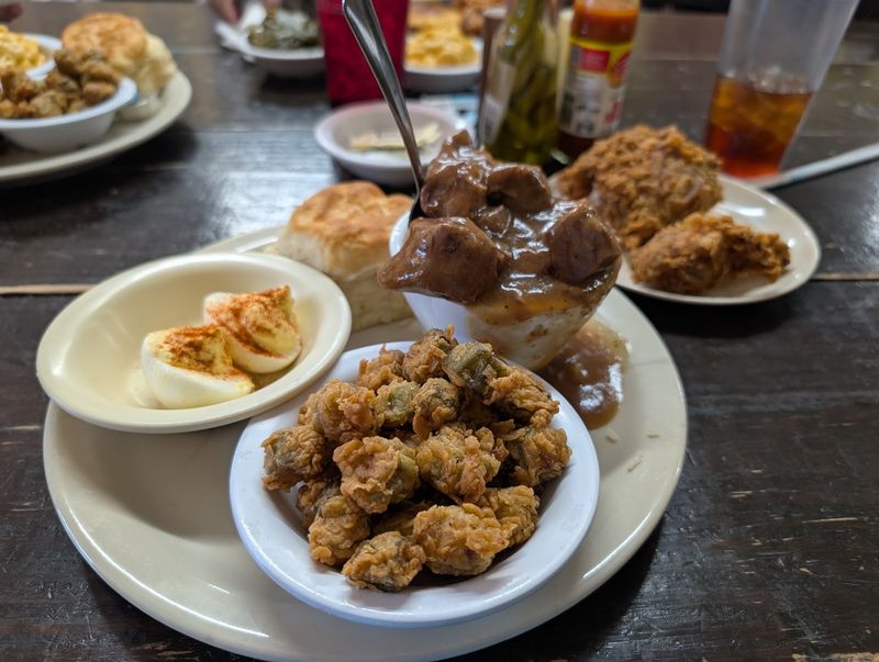 Plan a Daytime Stop on Forsyth Street