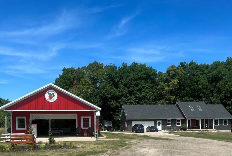 Summersweet Orchard - Caledonia