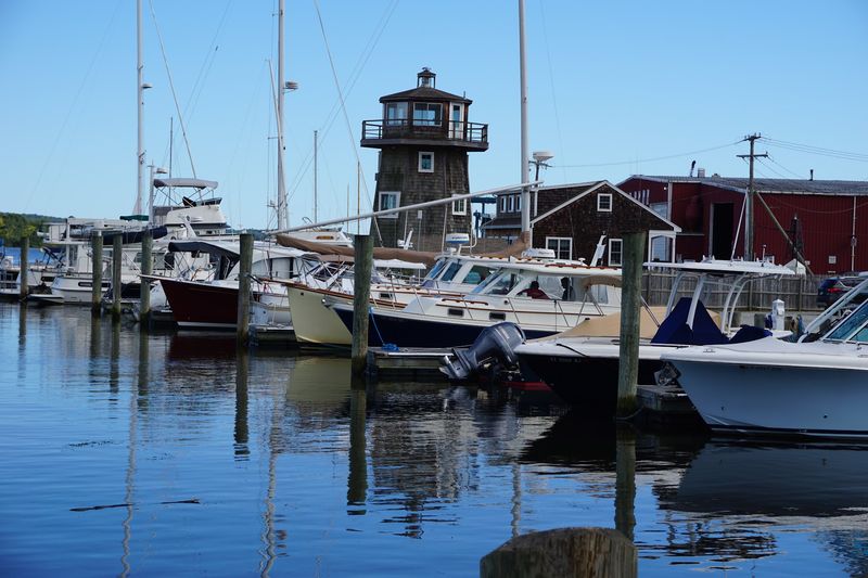 Essex Village 