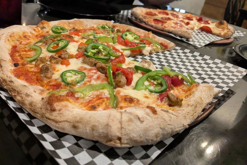 Broken Tree Pizza - Neenah