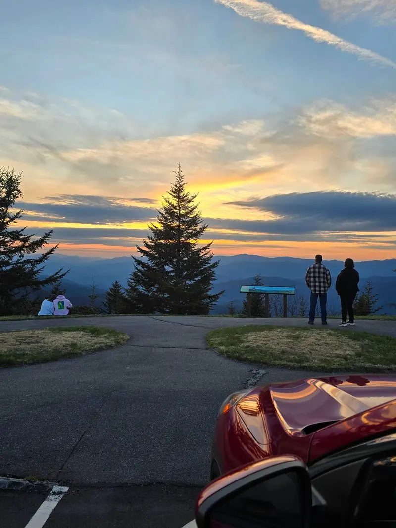 Sunset Draws a Quiet Crowd for Good Reason