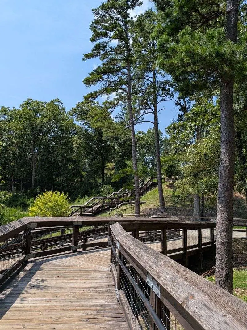 Follow the Homestead Trail Toward the Water