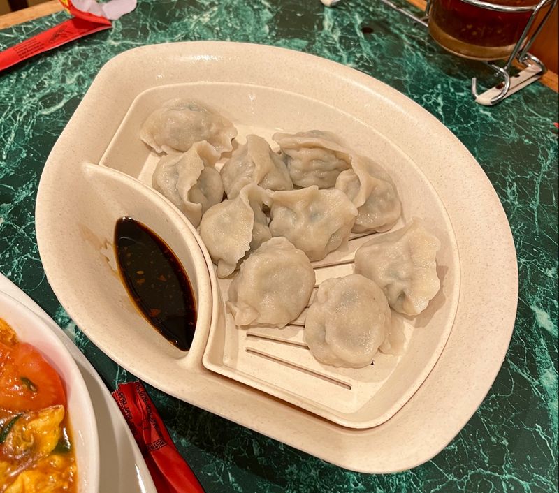 Aries' Noodle & Dumpling