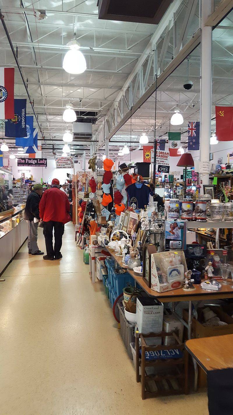 Taylor Town Trade Center