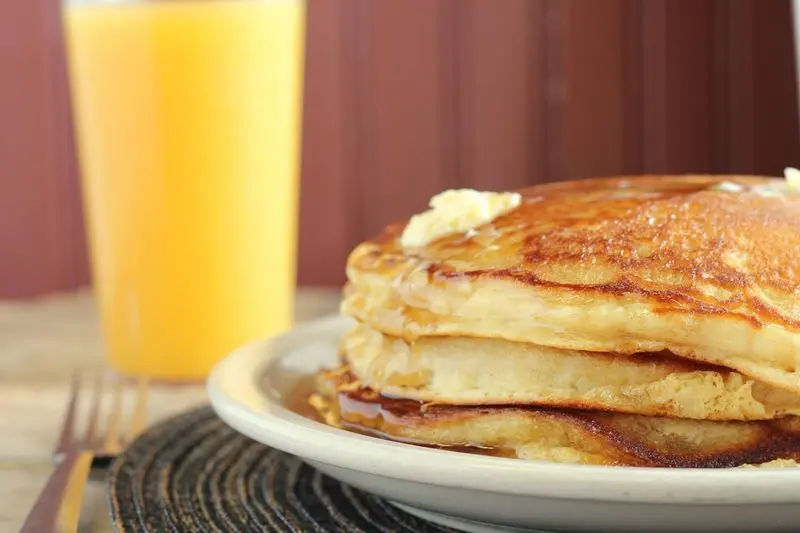 Breakfast Starts Early At This Hometown Counter