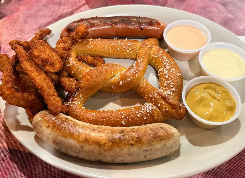 Soft Pretzel and Cheese Sauce Perfection