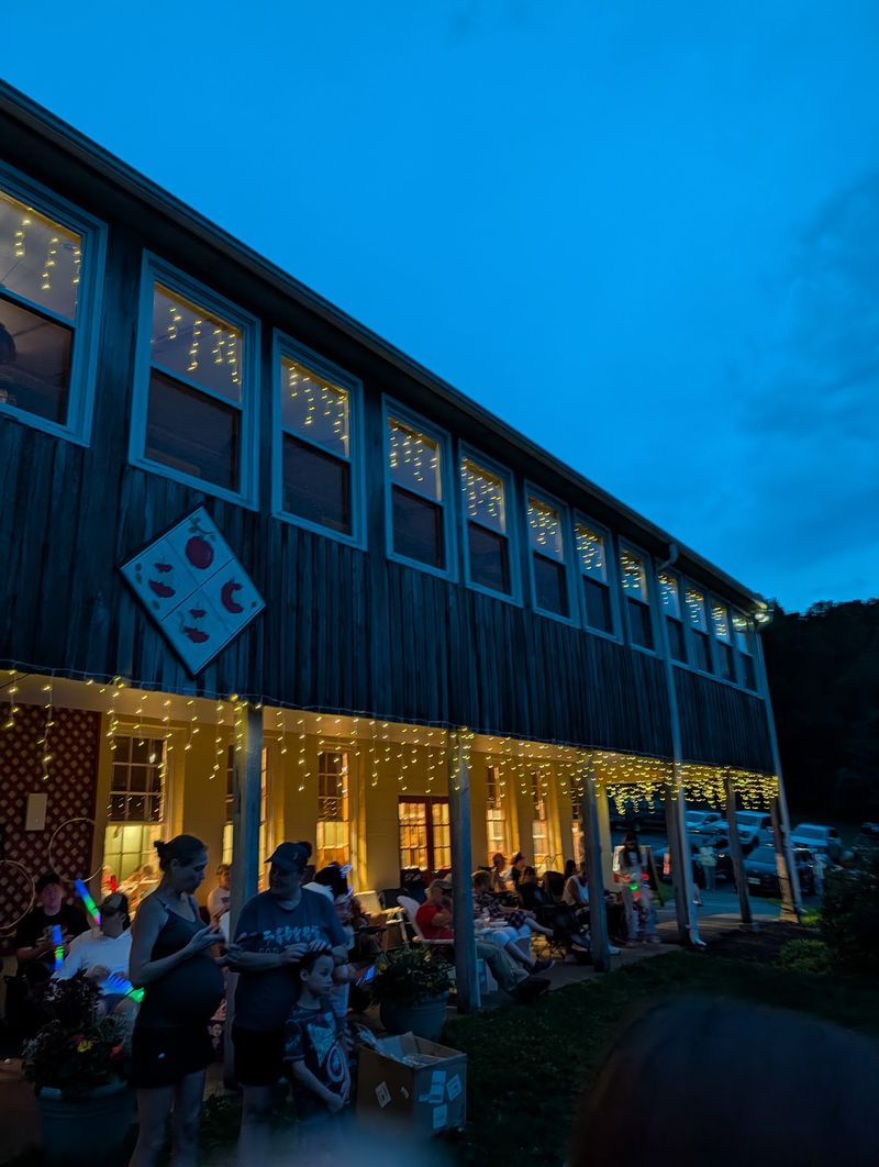 Live Music Makes Some Evenings Extra Special